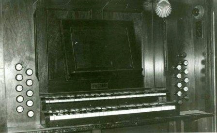 B3440 Organ Console