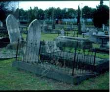 B6826 Williamstown Cemetery
