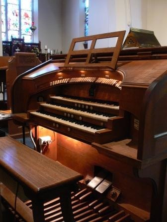 B3661 St Peter's Pipe Organ