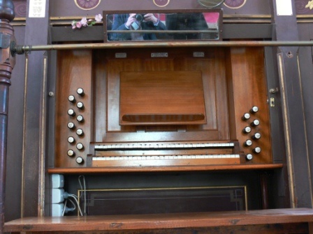 B2404 Uniting Church Pipe Organ