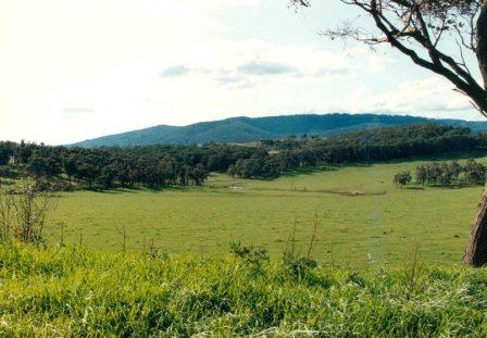 L10104 Lysterfield Valley