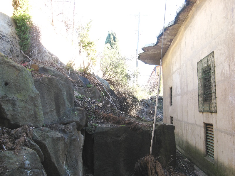 Maribyrnong substation quarry wall at rear