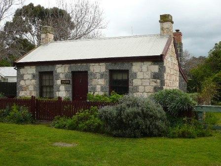 B4241 Limestone Cottage