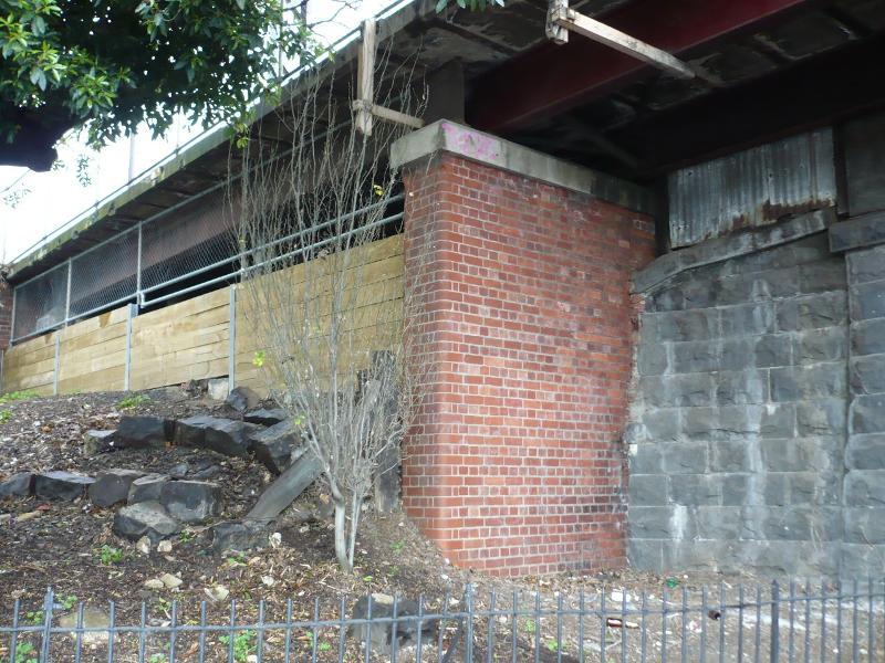 Racecourse Road Bluestone bridge abutment west side