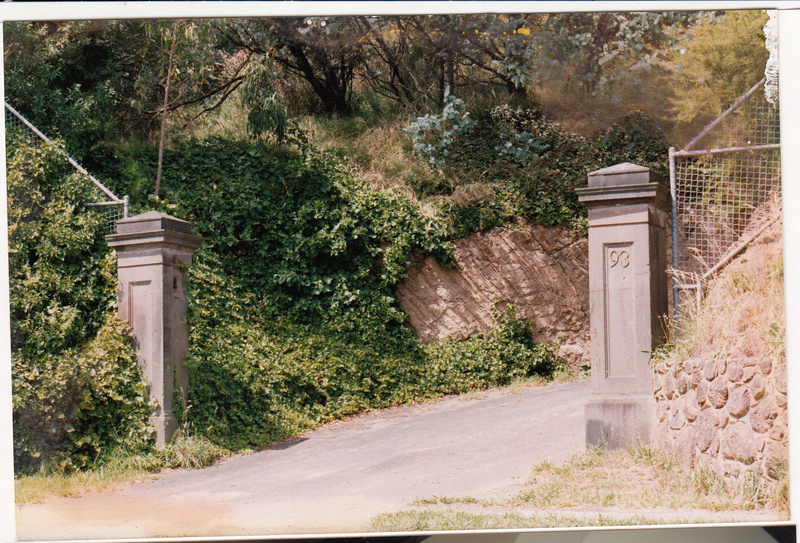 Jelbart Residential Complex 93 Arthur St Colour 3 - Shire of Eltham Heritage Study 1992