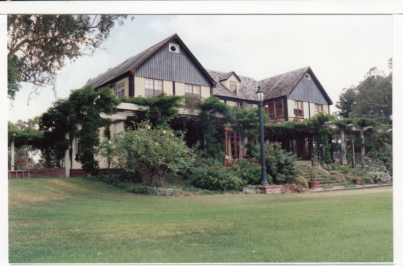 Jelbart Residential Complex 93 Arthur St Colour 6 - Shire of Eltham Heritage Study 1992