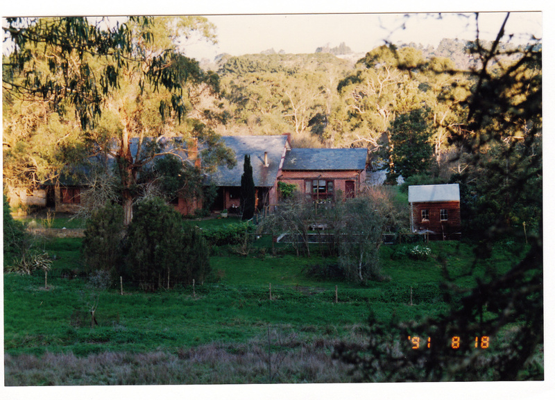 Worlingworth 10 26 Banoon Rd Colour 2 - Shire of Eltham Heritage Study 1992