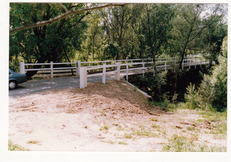 Timber Trestle Road Bridge over Diamond Creek Colour 1 - Shire of Eltham Heritage Study 1992