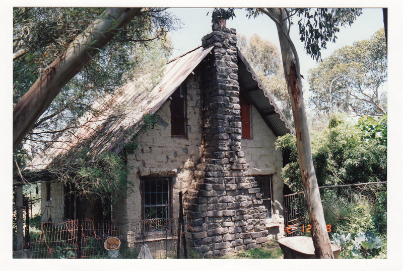 Peter Garner Mud Brick Studio and Shed 62 Brougham St Colour 1 - Shire of Eltham Heritage Study 1992