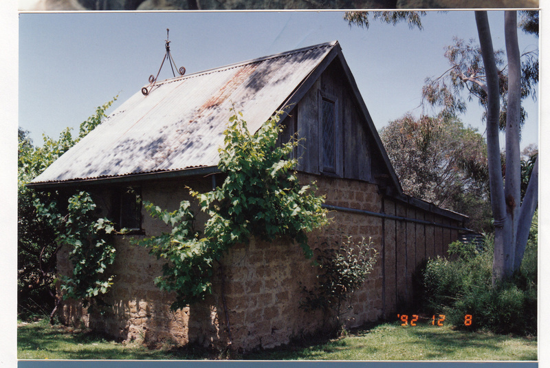 Peter Garner Mud Brick Studio and Shed 62 Brougham St Colour 7 - Shire of Eltham Heritage Study 1992