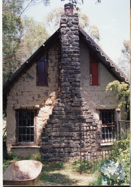 Peter Garner Mud Brick Studio and Shed 62 Brougham St Colour 8 - Shire of Eltham Heritage Study 1992