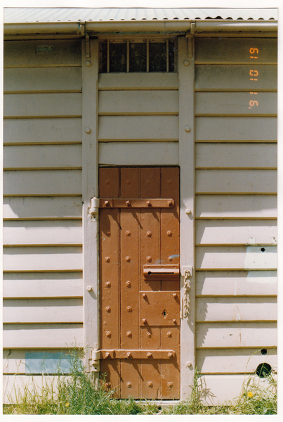 Portable timber lock-up. Main rd Eltham Colour 2 - Shire of Eltham Heritage Study, 1992