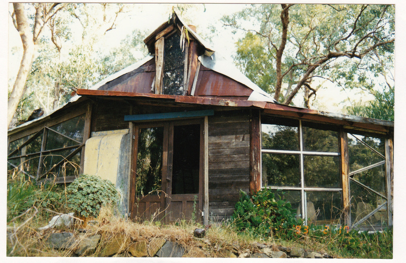 Baker Studio and Sculptures Colour 1 - Shire of Eltham Heritage Study 1992