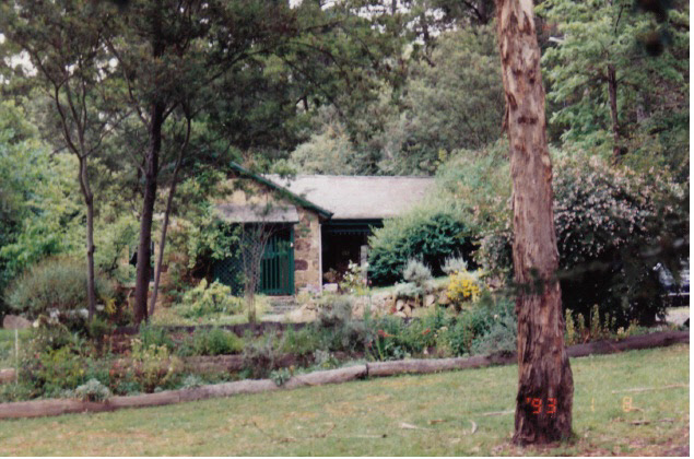 Florries Cottage 28 30 Diamond St Colour 1 - Shire of Eltham Heritage Study 1992