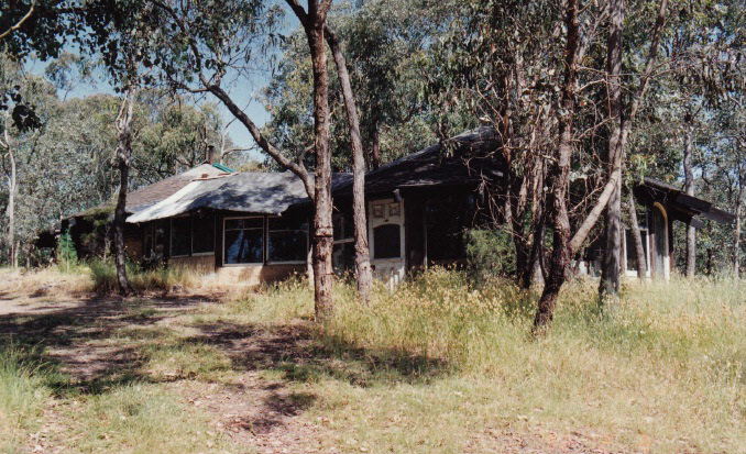 Leon Saper Residence 60 Dunmoochin Rd Colour 5 - Shire of Eltham Heritage Study 1992