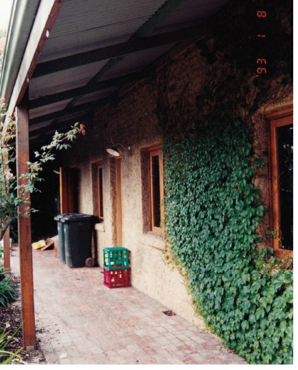 Former Wellers Pub at Pitman Cnr Kangaroo Ground Colour 4 - Shire of Eltham Heritage Study 1992