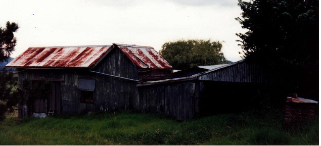 Garden Hill Shearing Shed Elth Yarra Glen Rd Colour 2 - Shire of Eltham Heritage Study 1992