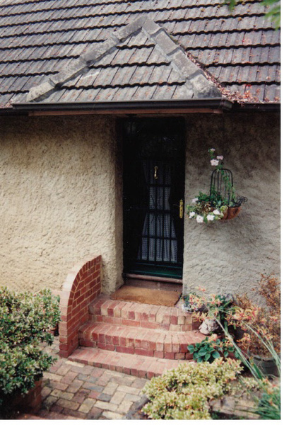 Pise House Langi Dorn 4 Fay St Colour 4 - Shire of Eltham Heritage Study 1992