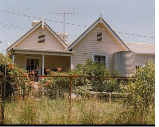 State School 128 Cedrus deodara St Andrews Colour 3 - Shire of Eltham Heritage Study 1992