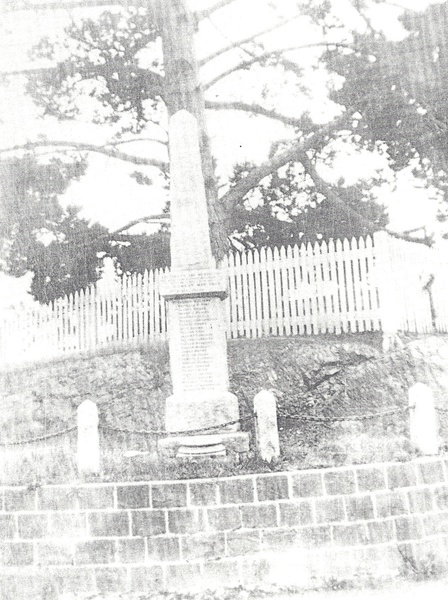 HO126 Eltham Ist and and War Memorial in original location cnr ain Road and Bridge St.jpg