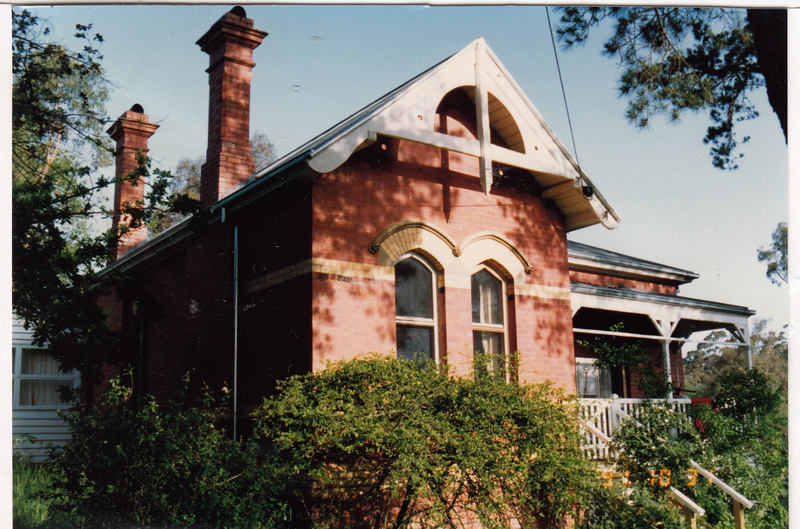 State School 209 Residence Pines 690 Main Rd Colour 1 - Shire of Eltham Heritage Study 1992