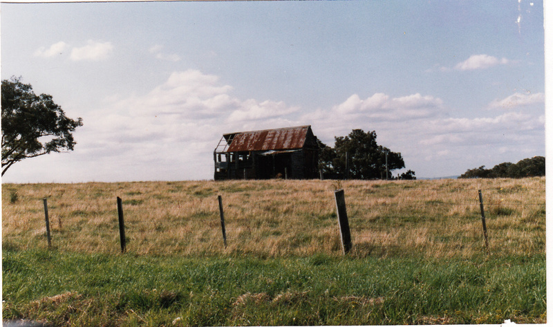 Timber Building 365 Kangaroo Ground Wattle Glen Rd Colour - Shire of Eltham Heritage Study 1992