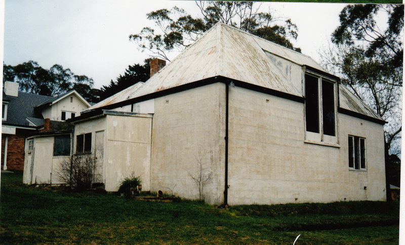 Residence Studio 30 Lavender Park Rd Colour 2 - Shire of Eltham Heritage Study 1992