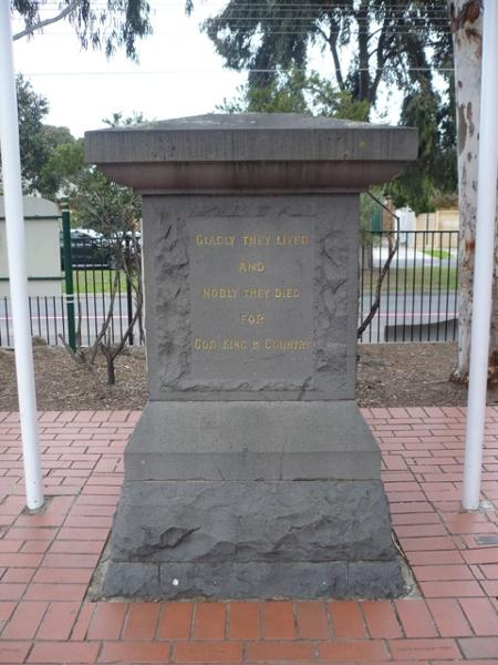 Essendon Primary School No.483 war memorial