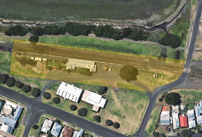 queenscliff railway station extent overlaid on air photo.JPG