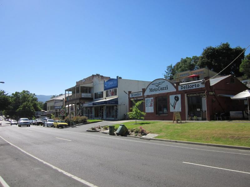 The west end of Healesville Commercial Precinct, with former Law's Motor Garage, 194-96 Nicholson St at right