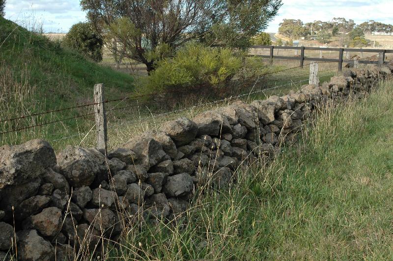 Dry Stone Wall R245