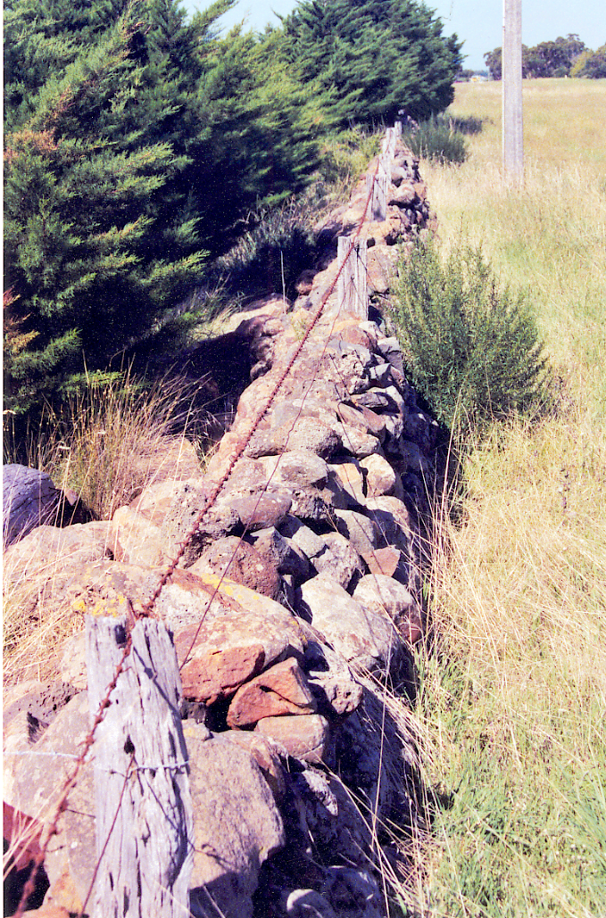 Dry Stone Wall J146