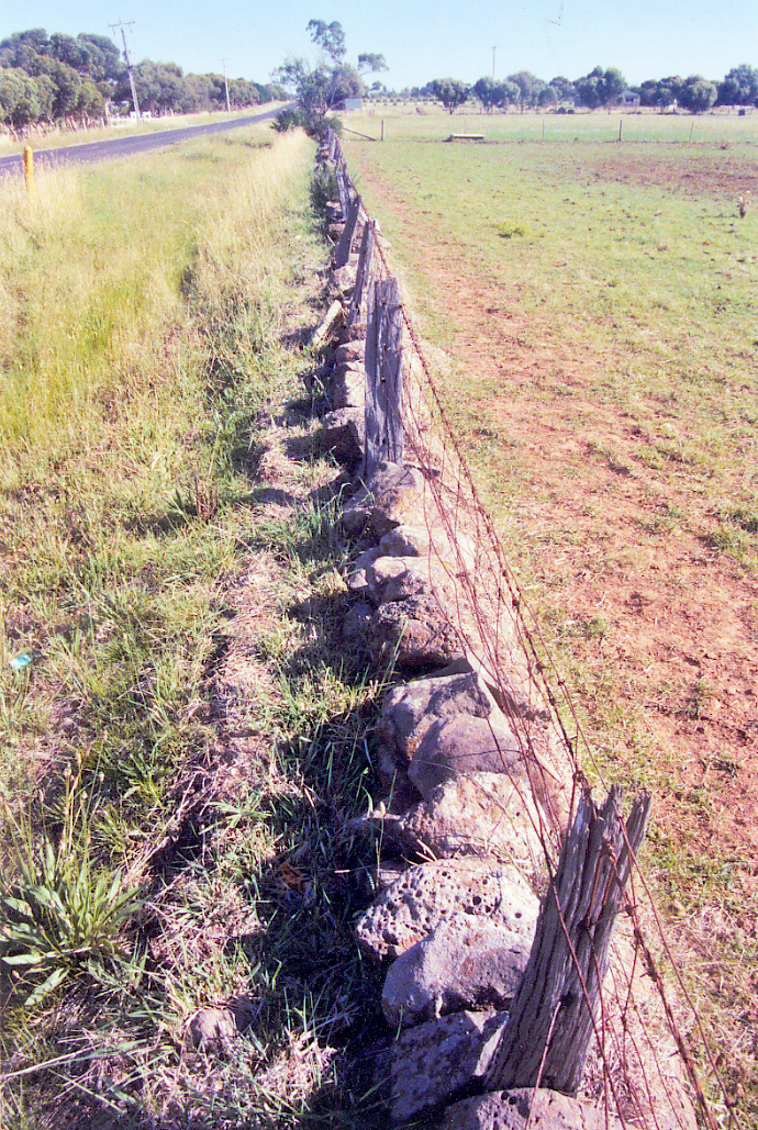 Dry Stone Wall J151