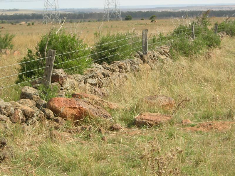 Dry Stone Wall K165 - north boundary