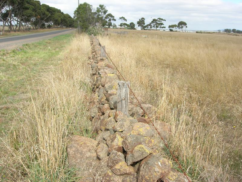 Dry Stone Wall K159 - eastern boundary