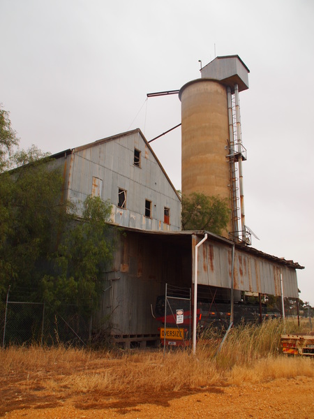 H1011 FORMER WIMMERA FLOUR MILL AND SILO COMPLEX LHA 2015 3.JPG