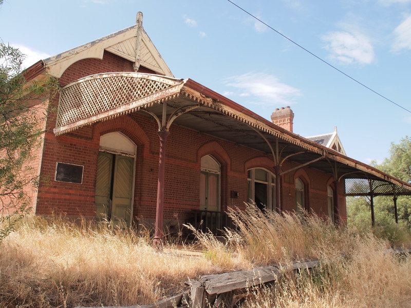 H1590 FORMER RUPANYUP RAILWAY STATION LHA 2015 2.JPG