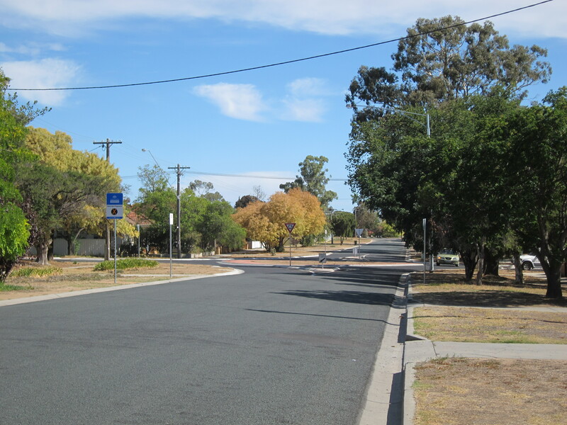 Raglan Street streetscape