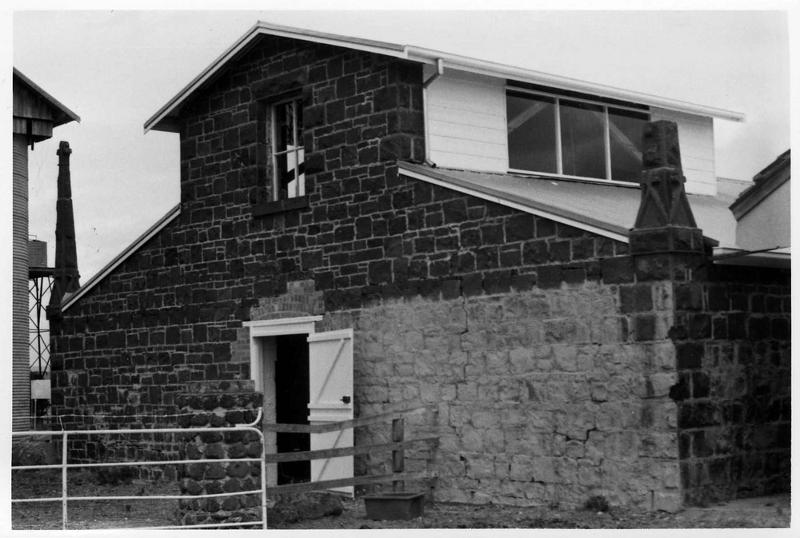 Warrawong Shearing Shed