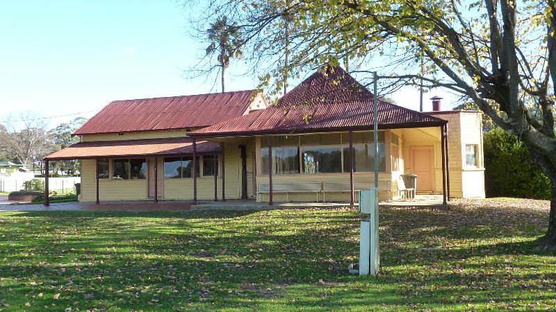 The east elevation of Lienhop Lodge.