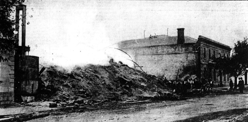 Fig 6. The ruins of Lyall's store following the fire in 1919.