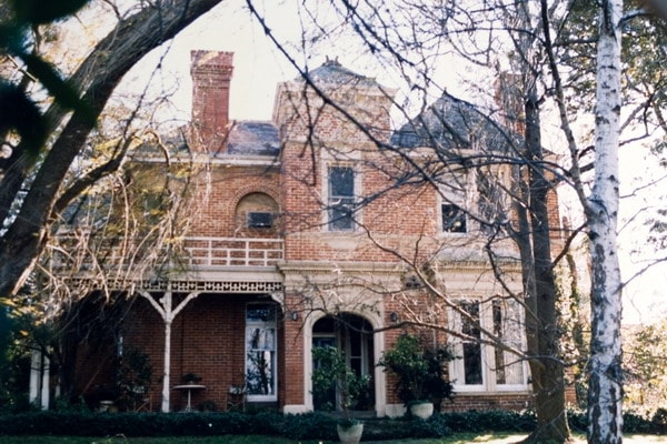 17 Ethel Street Figure 5 17 Ethel Street, photographed in 1992 in Lewis Aitken, Malvern Heritage Study (MP 12941 SHC).jpg