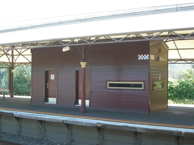 This building under the southern end of the Platform 2 and 3 canopy was constructed in 2014 and contains facilities for Protective Services Officers