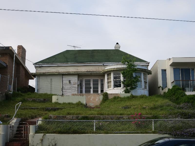 22 Eastern Beach Road