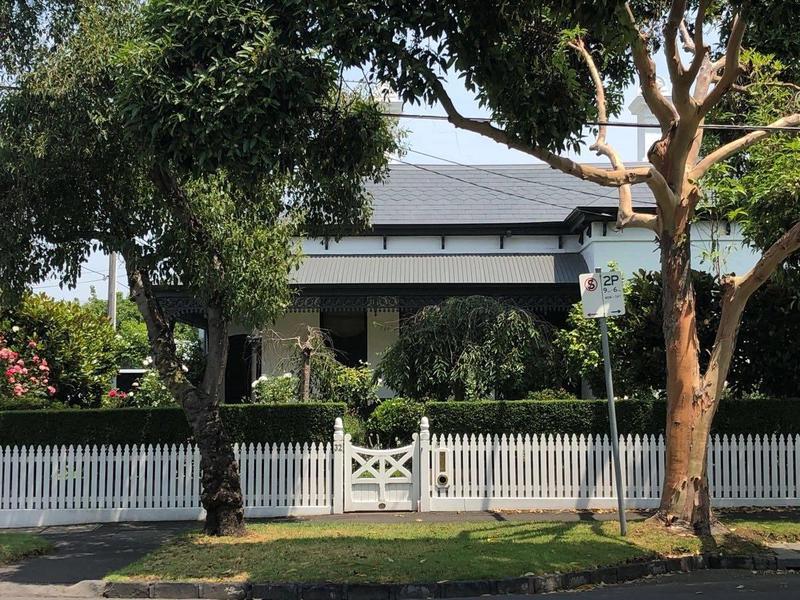 32 Claremont Avenue, Malvern