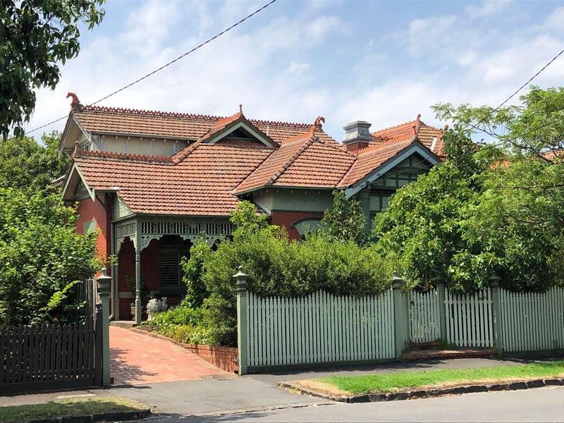 99 Claremont Avenue, Malvern