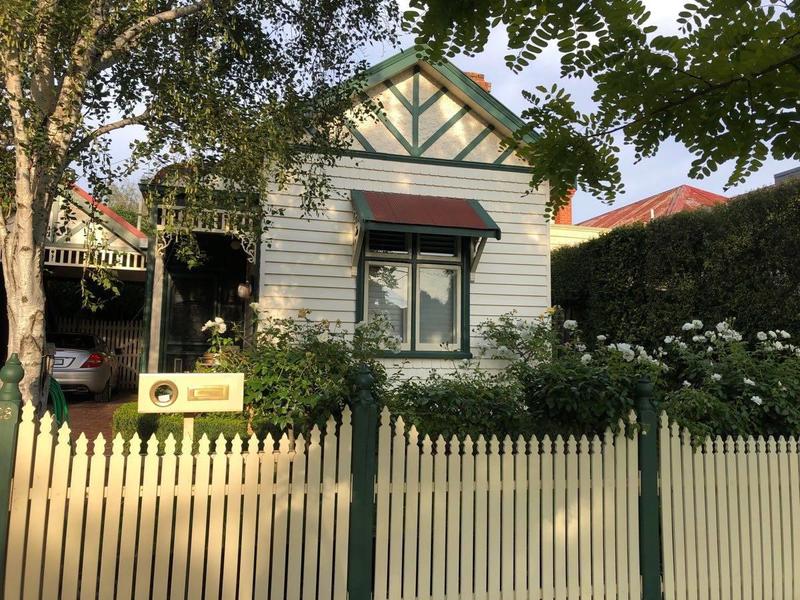 23 Ewart Street, Malvern