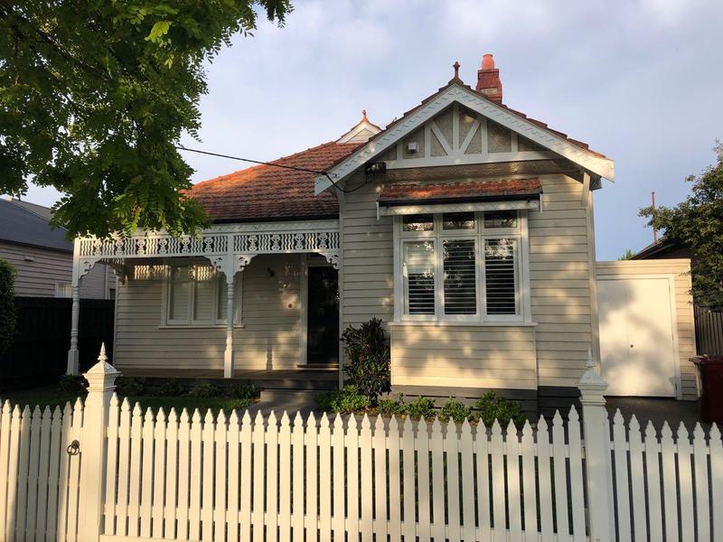 9 Ewart Street, Malvern