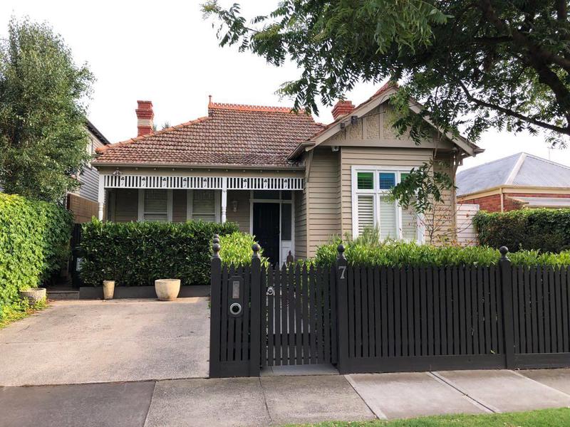 7 Childers Road, Malvern