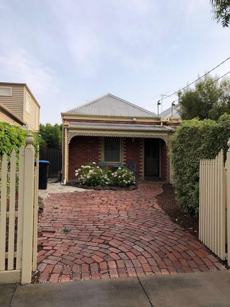 9 Childers Road, Malvern